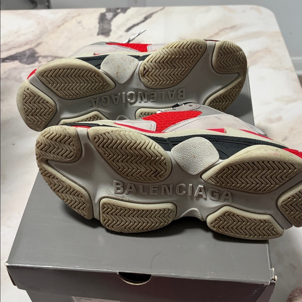 Balenciaga Red and Gray Triple S - Picture 3 of 5